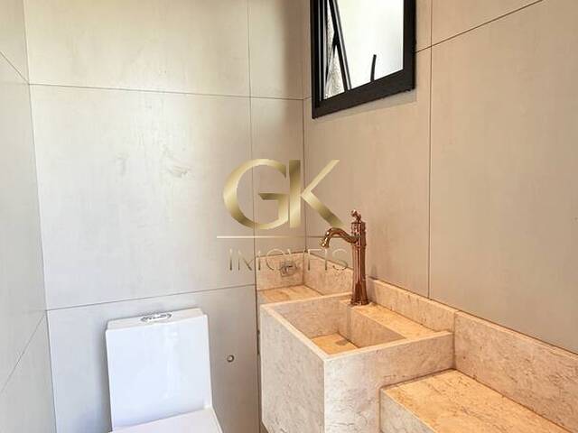 #20 - Casa em condomínio para Venda em Cuiabá - MT