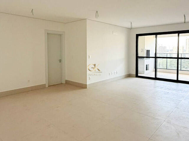 Apartamento para Venda em Cuiabá - 5