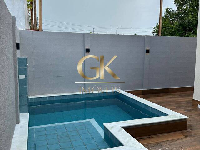 #25 - Casa em condomínio para Venda em Cuiabá - MT