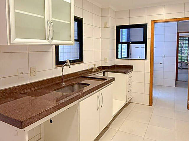 Apartamento para Venda em Cuiabá - 4