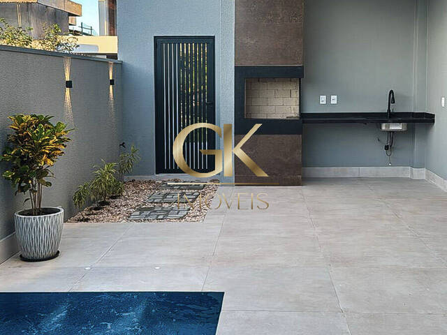 #33 - Casa em condomínio para Venda em Cuiabá - MT