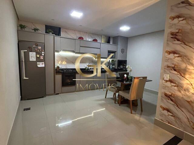 #43 - Casa em condomínio para Venda em Cuiabá - MT