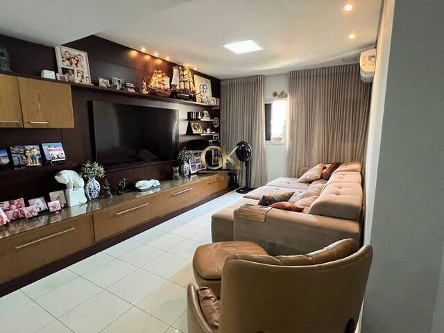 #74 - Apartamento para Venda em Cuiabá - MT